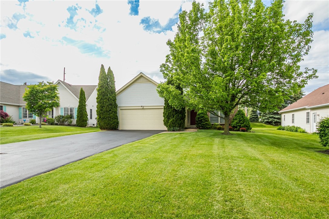 1103 Twin Leaf Ter, Webster, New York image 3