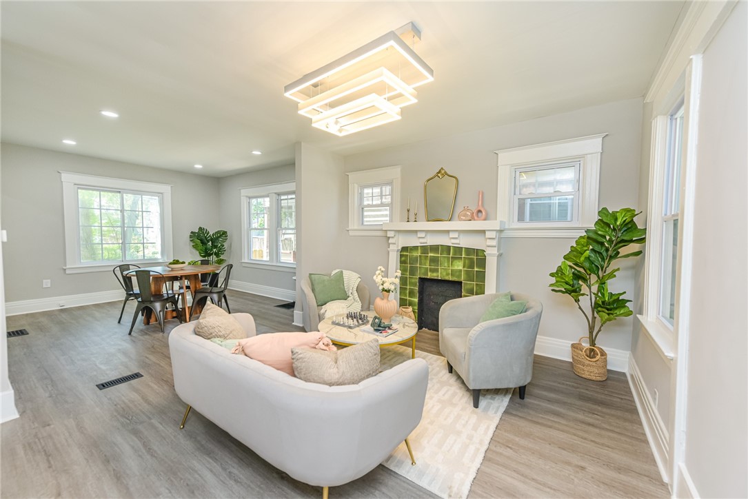 429 Hazelwood