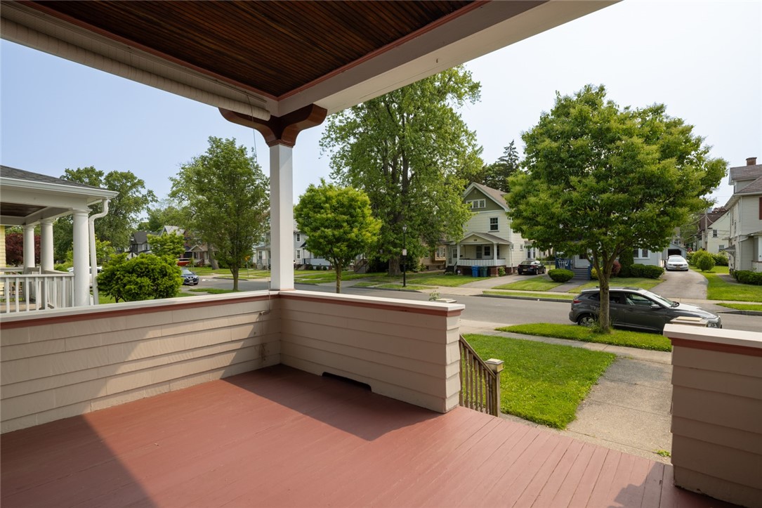 115 Woodbine Avenue