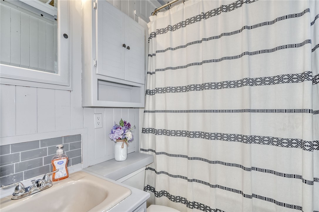 42 Worcester Road, Greece, New York image 8