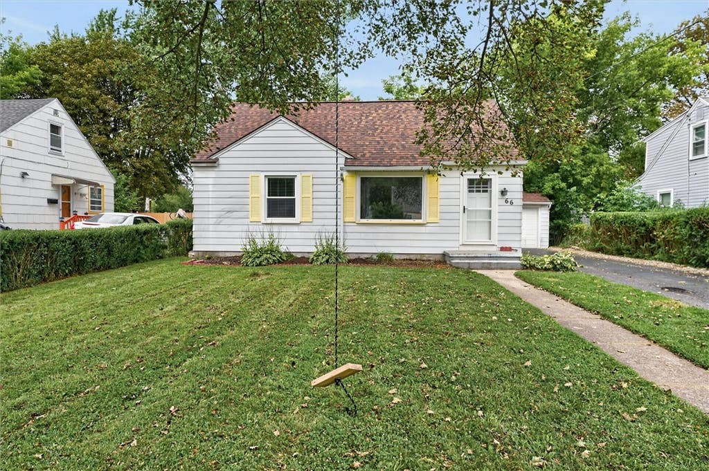 Photo of 66 Ashwood Drive, Rochester, NY 14609 (MLS # R1709956)