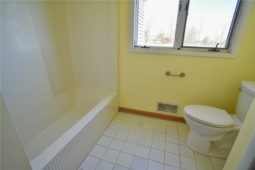 860 W Bloomfield Road, Mendon, New York image 34