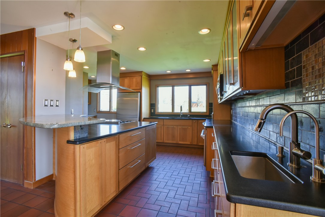 860 W Bloomfield Road, Mendon, New York image 16