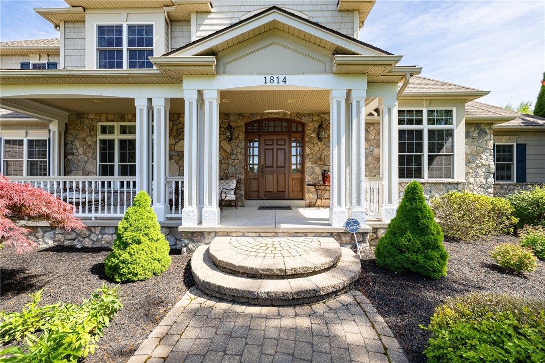 1814 Trellis Circle, Webster, New York image 3