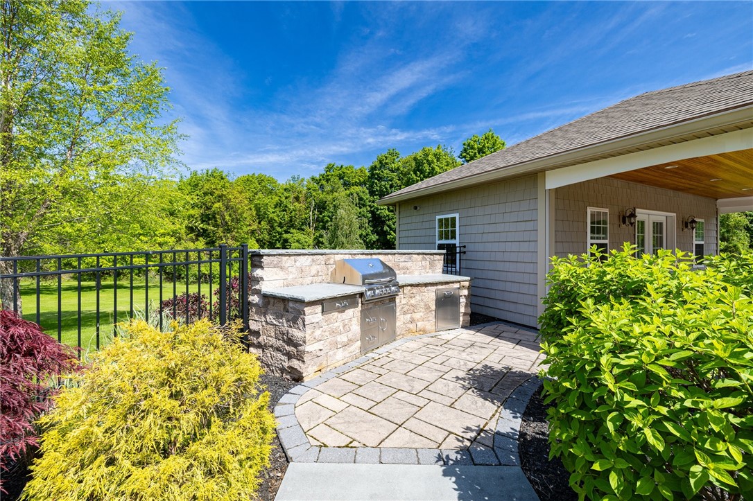 1814 Trellis Circle, Webster, New York image 40