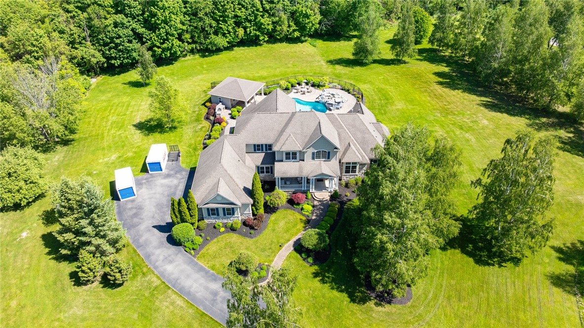 1814 Trellis Circle, Webster, New York image 1