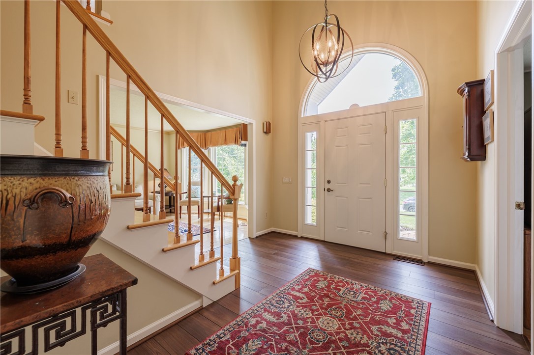 100 Broadmoor Trail