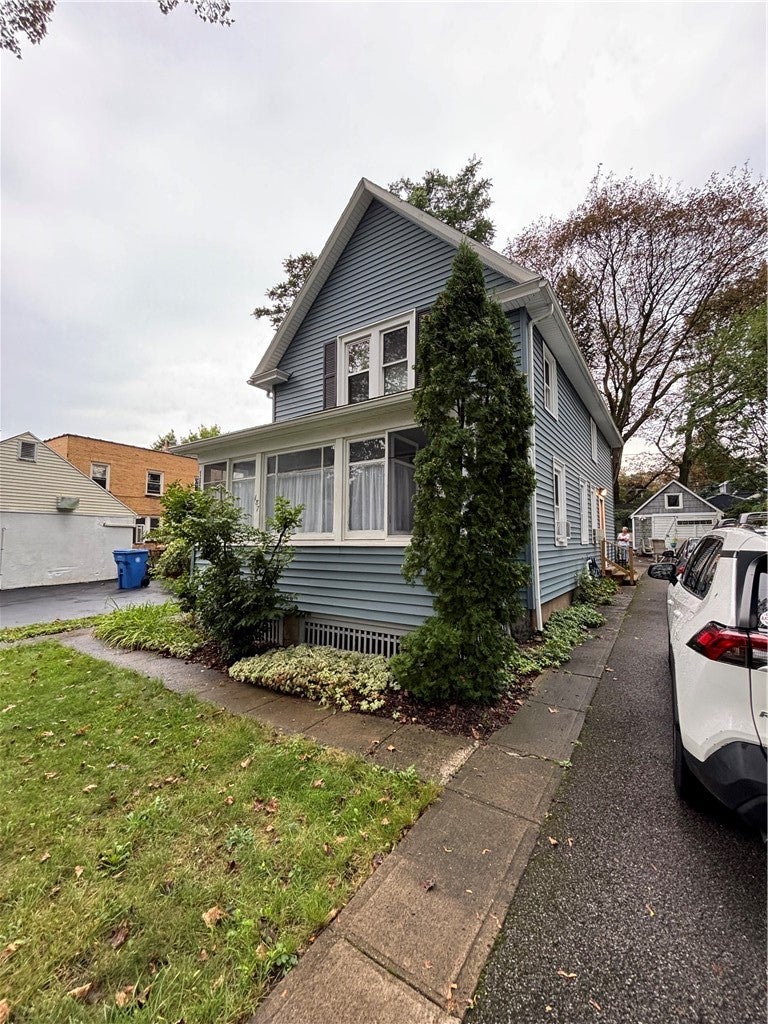 187 Wisconsin Street