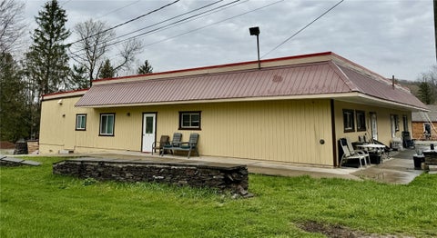 Apartment For Rent - 42981 State Hwy 28 #4<br/> Middletown, NY 12406