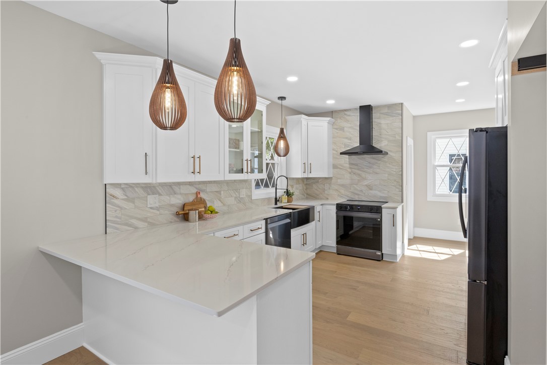 90 Stoneleigh Court, Pittsford, New York image 20