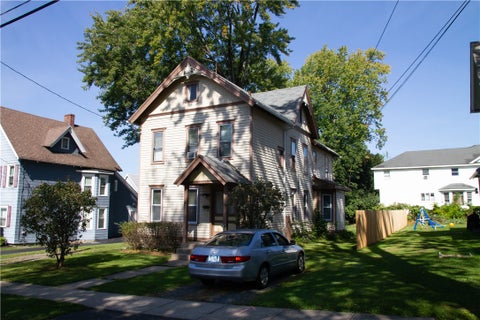 Multifamily For Sale - 21 Lawton Avenue<br/> Auburn, NY 13021