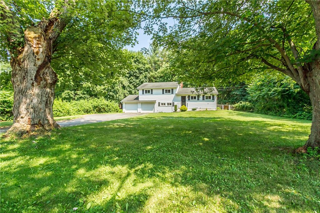 Photo of 354 Marsh Road, Pittsford, NY 14534 (MLS # R1635457)