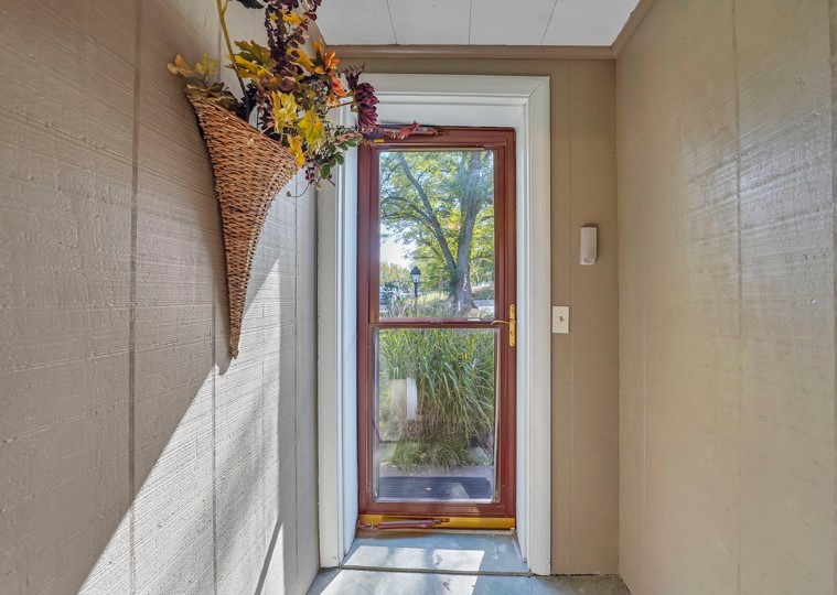 Boston, New York 14075, United States, 3 Bedrooms Bedrooms, ,3 BathroomsBathrooms,Residential,Pending,219542