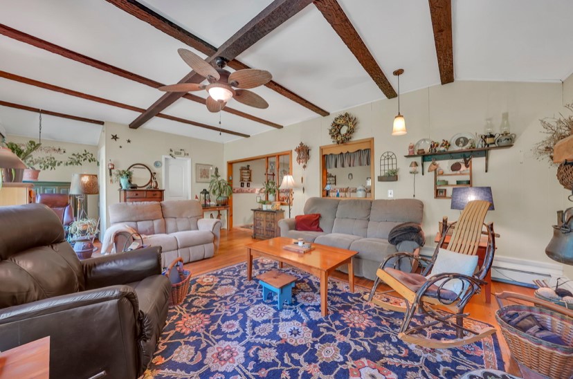 Boston, New York 14075, United States, 3 Bedrooms Bedrooms, ,3 BathroomsBathrooms,Residential,Pending,219542