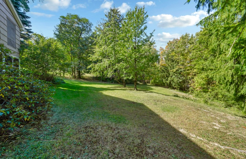 Boston, New York 14075, United States, 3 Bedrooms Bedrooms, ,3 BathroomsBathrooms,Residential,Pending,219542