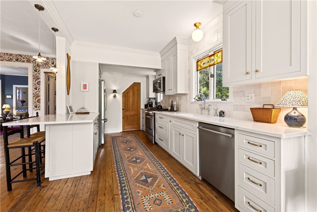 25 Locust Street