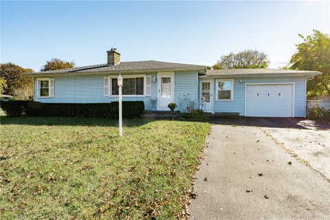 Photo of 115 Ridge Port Drive, Irondequoit, NY 14617 (MLS # R1723971)