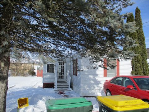 Photo of 104 Railroad Avenue, Norwich, NY 13815 (MLS # R1661680)