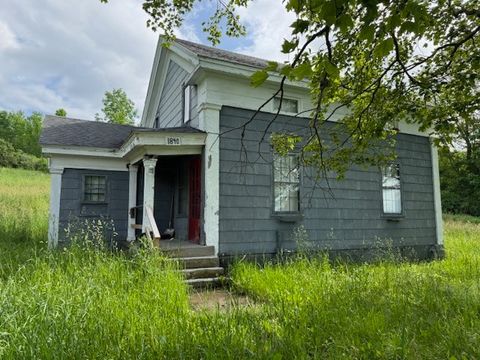 Photo of 270 County Highway 54, Springfield, NY 13320 (MLS # R1616918)