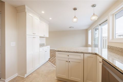 Tiny photo for 82 Camberley Pl Pl, Penfield, NY 14526 (MLS # R1660784)