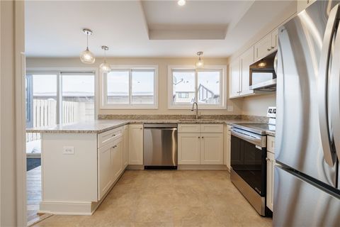 Tiny photo for 82 Camberley Pl Pl, Penfield, NY 14526 (MLS # R1660784)