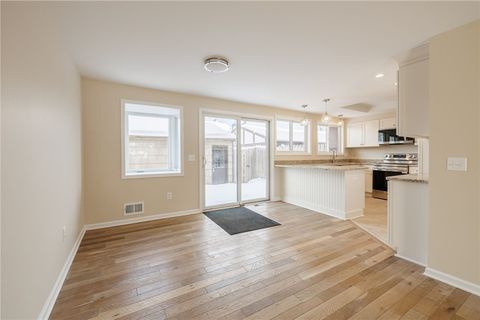 Tiny photo for 82 Camberley Pl Pl, Penfield, NY 14526 (MLS # R1660784)