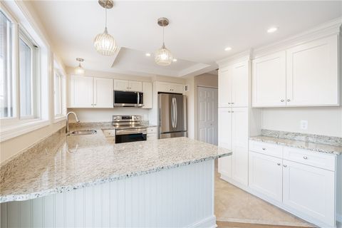 Tiny photo for 82 Camberley Pl Pl, Penfield, NY 14526 (MLS # R1660784)