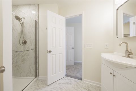 Tiny photo for 82 Camberley Pl Pl, Penfield, NY 14526 (MLS # R1660784)