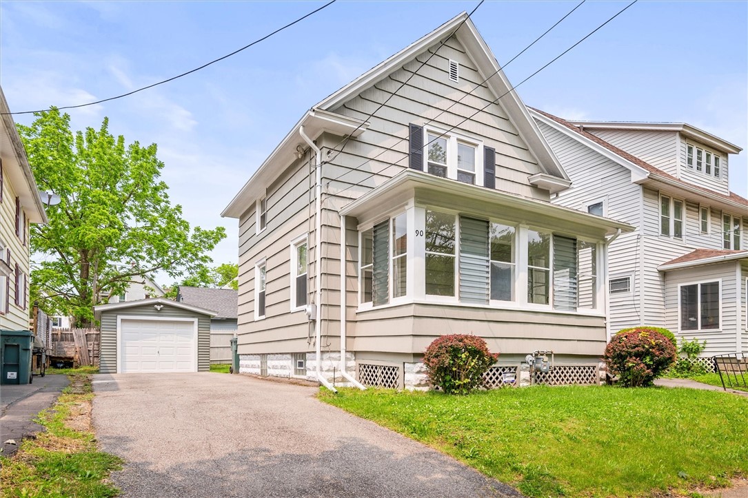 90 Curtis Street, Rochester, New York image 1