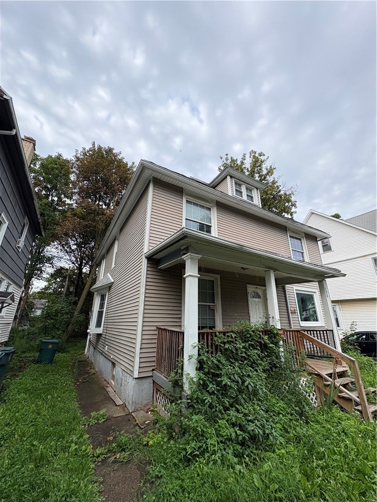 396-398 Ravine Avenue