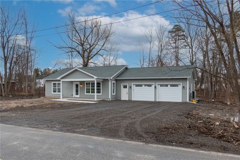 4034 Rasmussen Street Williamson NY 14589