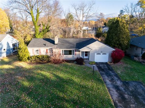 32 Valley Brook Road Penfield NY 14526