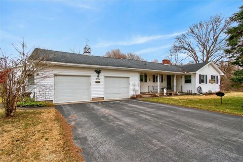 Multifamily For Sale - 996 Johnson Road<br/> Wayne County, Palmyra, NY 14522