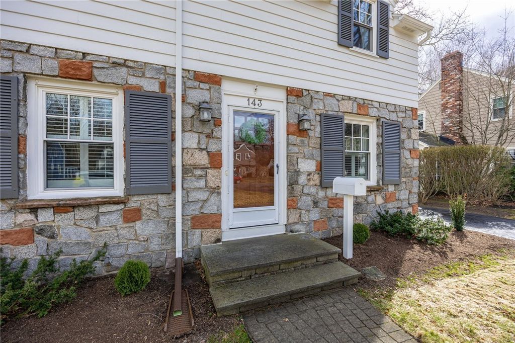 Photo of 143 Commodore Pkwy Pkwy, Brighton, NY 14625 (MLS # R1664498)