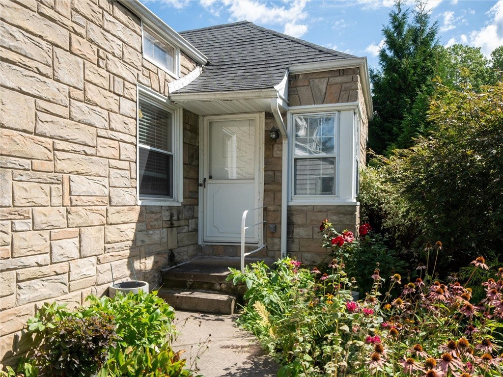 46 Cloverland Drive