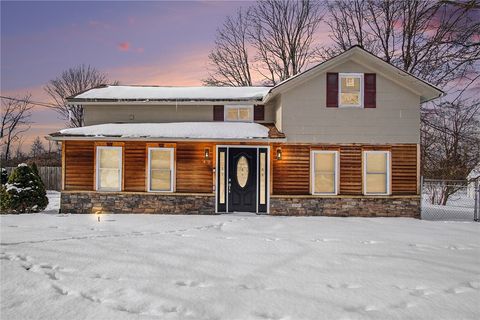 Homes For Sale - 49 Summer Sky Drive<br/> Henrietta, NY 14623