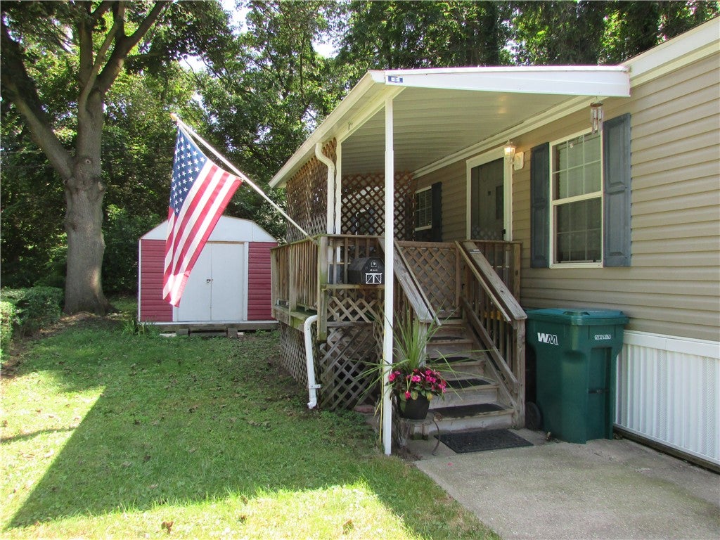 13 Glazer Drive