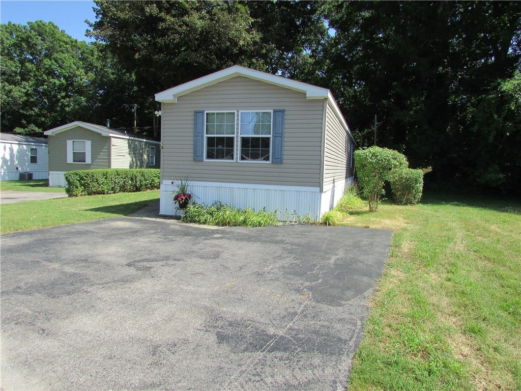13 Glazer Drive