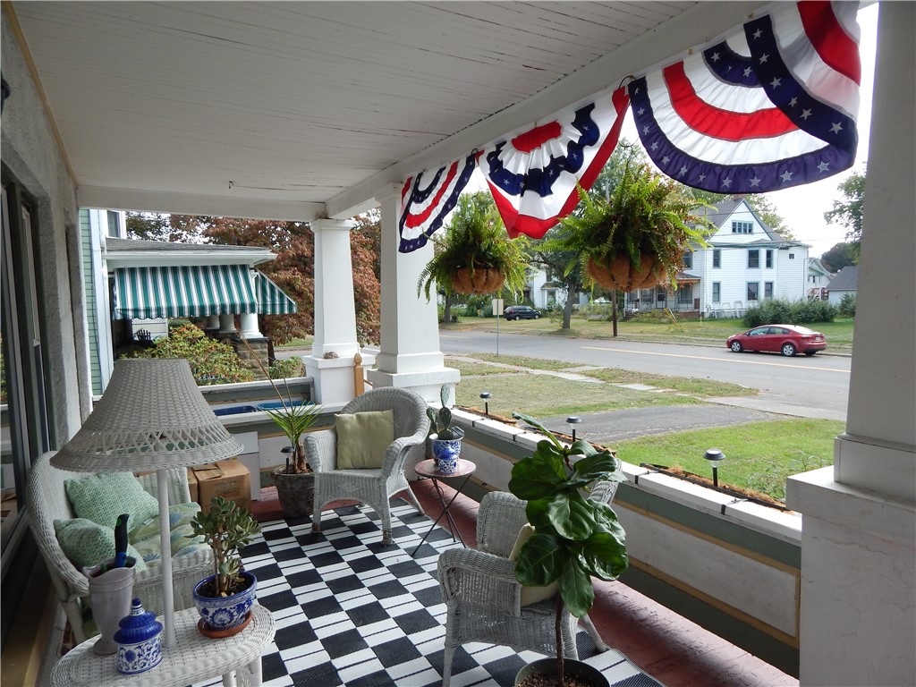 605 Maple Avenue