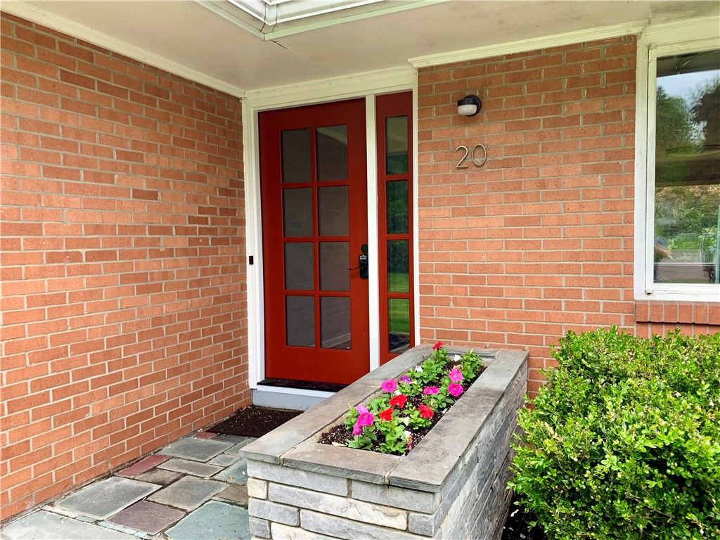 Photo of 20 Pinehill Drive, Perinton, NY 14534 (MLS # R1640075)