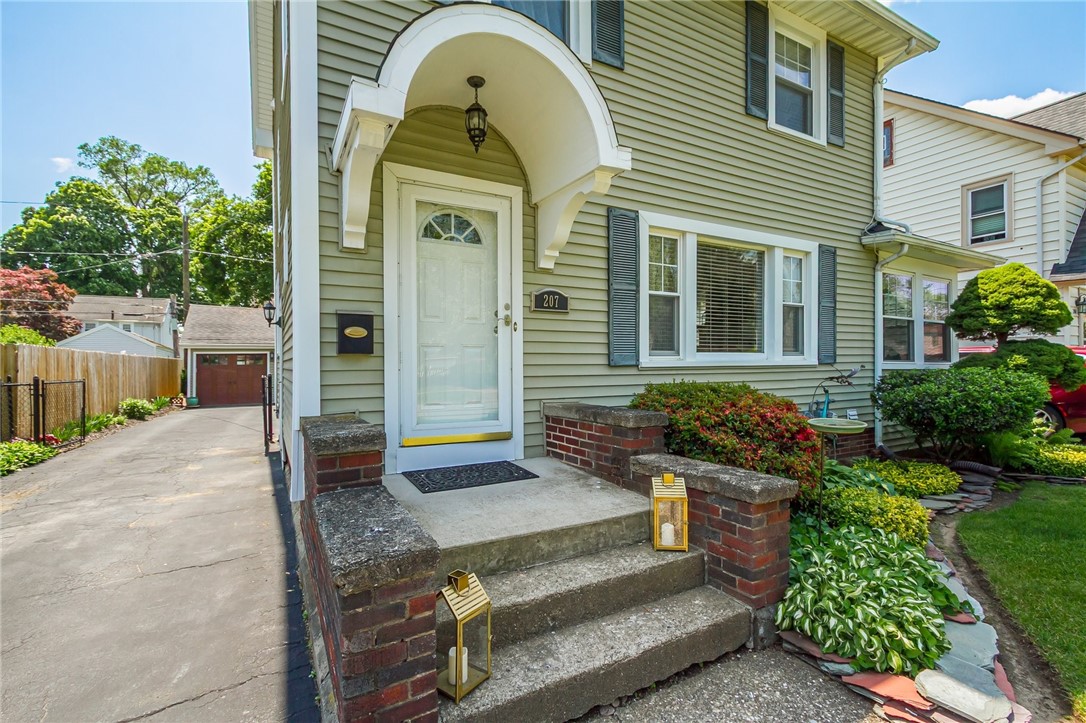 Search Properties 2 207 wimbledon road