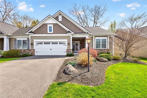 Townhouse For Sale - 23 Threadleaf Lane<br/> Monroe County, Penfield, NY 14526