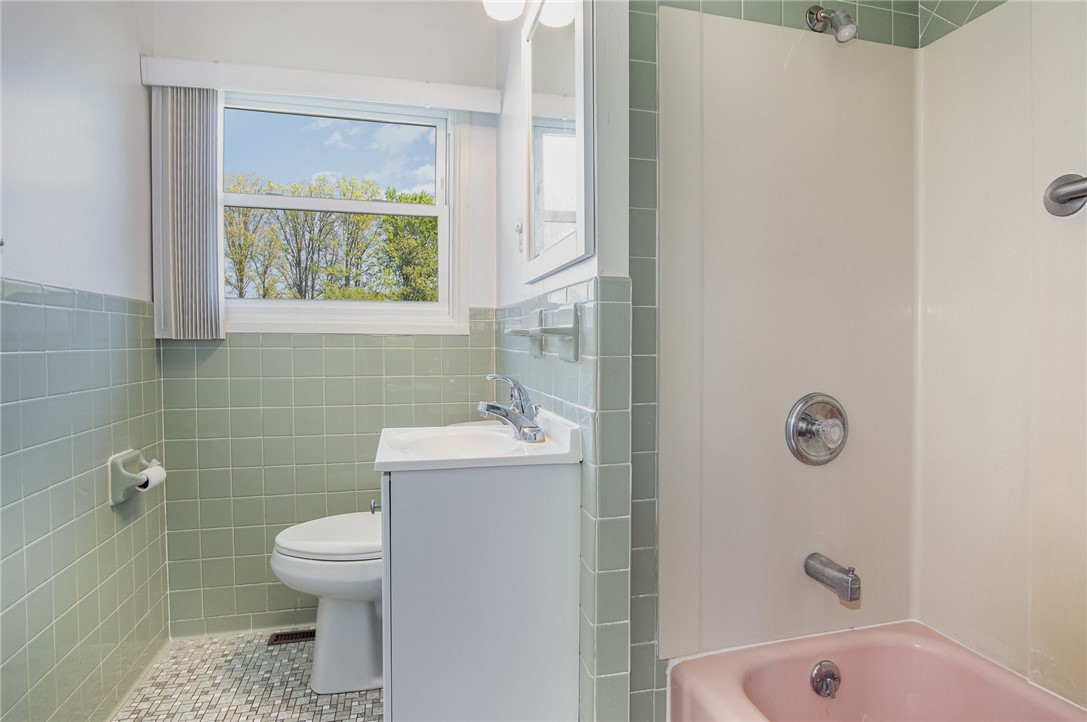 289 Hollybrook Road, Henrietta, New York image 21