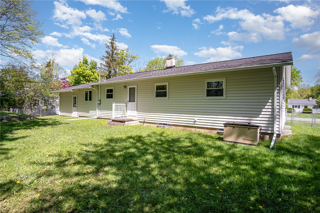 289 Hollybrook Road, Henrietta, New York image 24