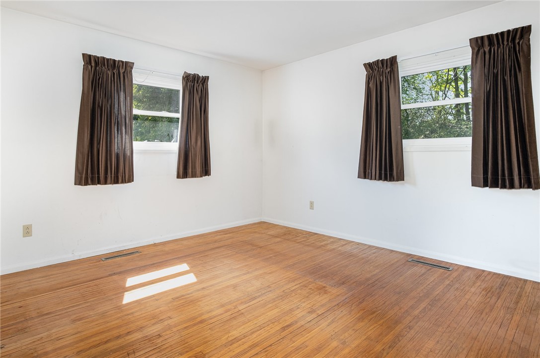 289 Hollybrook Road, Henrietta, New York image 14