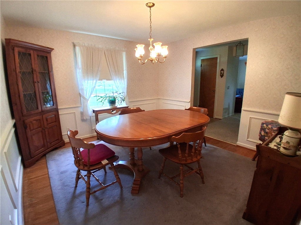 9 Hallmark Road