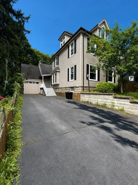 Featured picture for the property R1700622