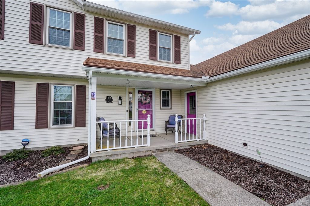 Photo of 64 Markie Drive W, Gates, NY 14606 (MLS # R1677570)