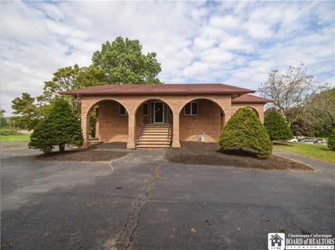 Photo of 3152 E Main Road, Sheridan, NY 14048 (MLS # R1716029)