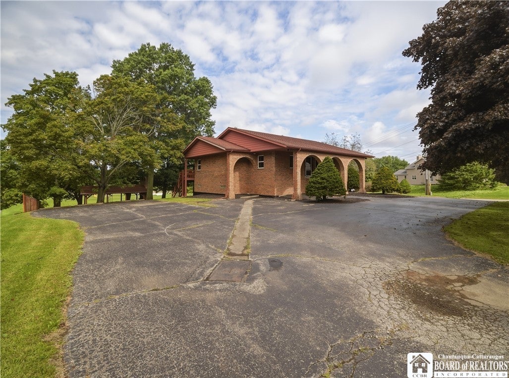 3152 E Main Road
